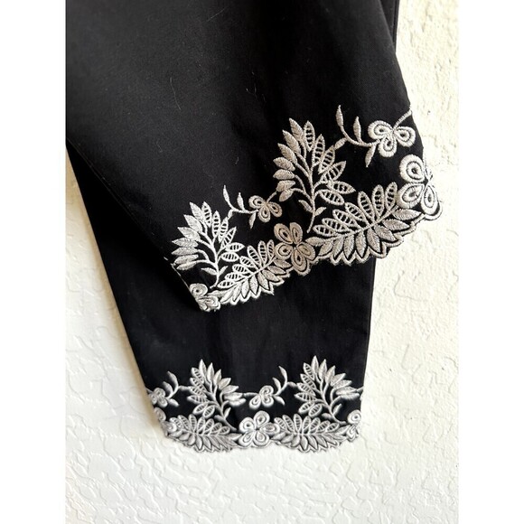 Ann Taylor Woman's Embroidered Trousers Size 8 Black Office Modern Work Minimal - Picture 16 of 16